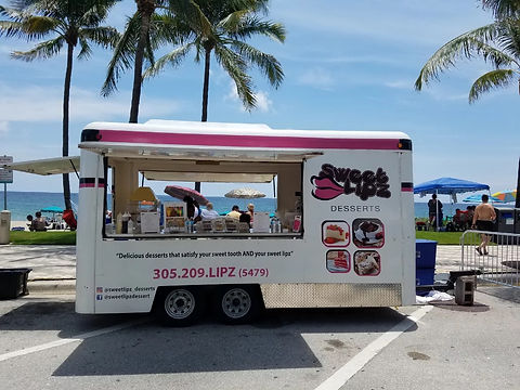 Sweetlipz Desserts- Food Truck in Pompano Beach, FL (4)
