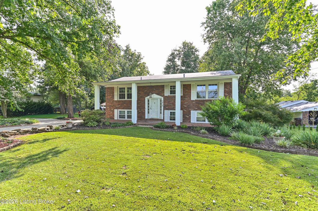 On the Move Realtors Inc in Louisville, KY