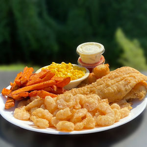 Hook & Anchor Family Seafood in Marion, NC (3)