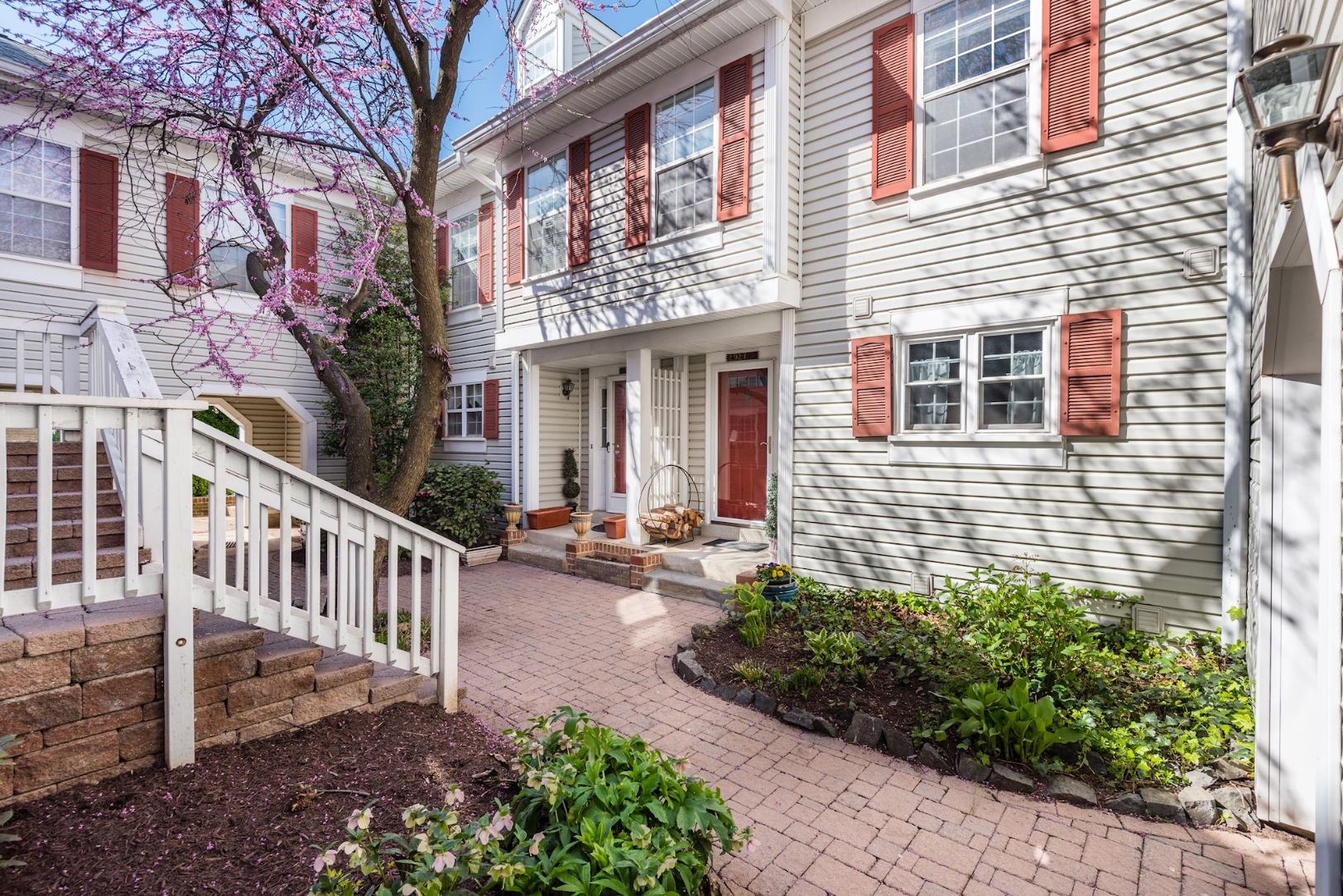 Kay Houghton & Associates at eXp Realty in Arlington, VA (5)