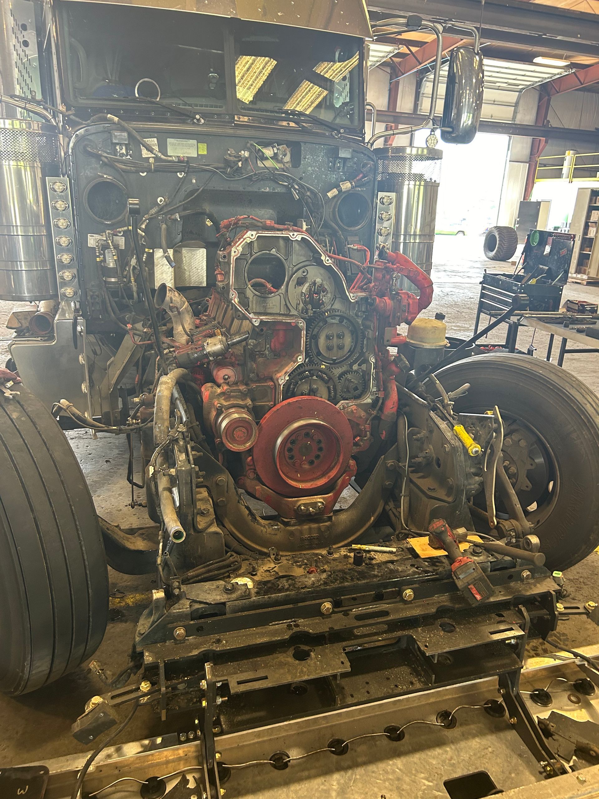 LESTER TRUCK & TRAILER REPAIR INC. in Glade Spring, VA (4)