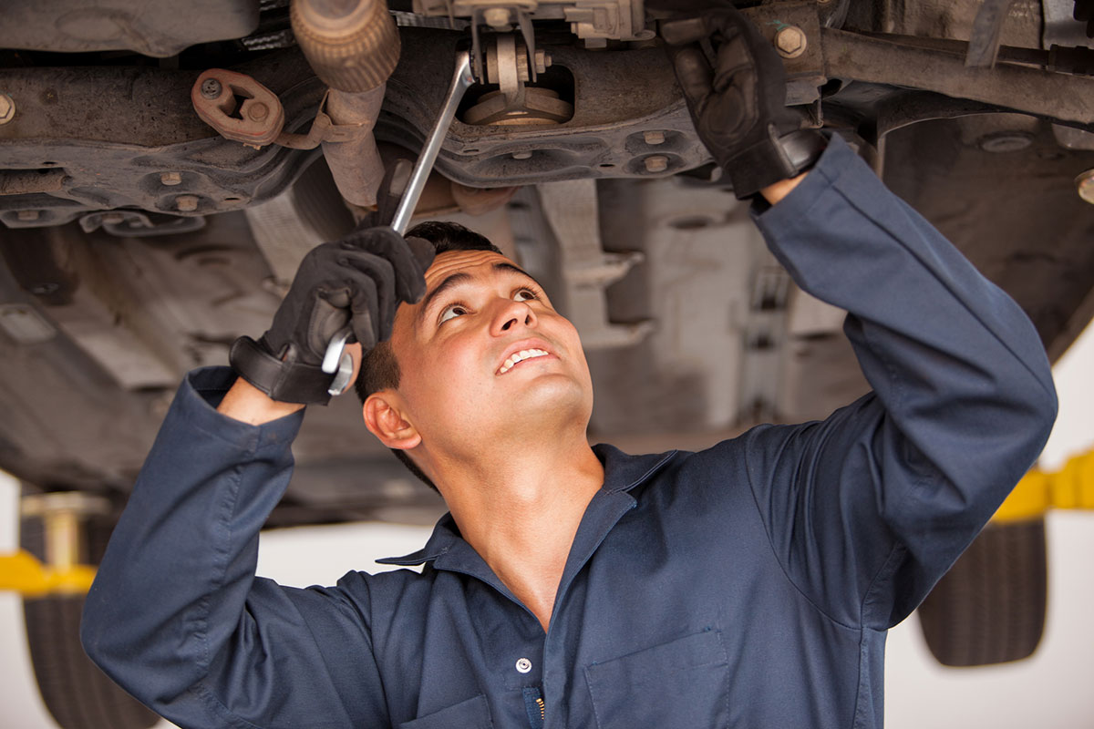 Clarks Auto Repair Transmission Service - Automatic Transmission Repair Shop, Digital Engine Diagnostic in Gainesville TX in Gainesville, TX (4)