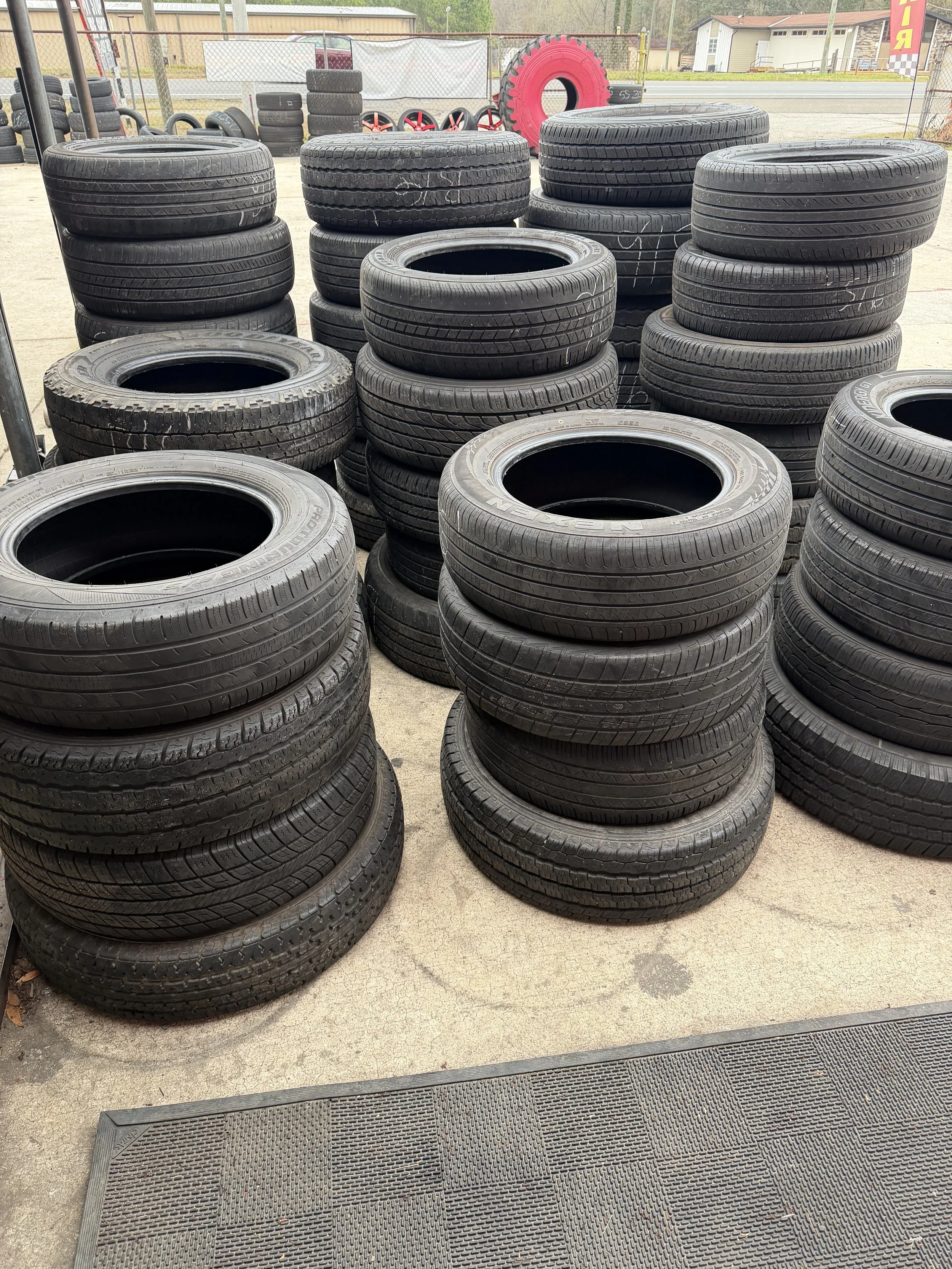 Pit Stop Tire Shop and Service of Callahan in Callahan, FL