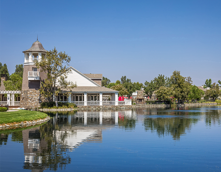Holly Thompson, REALTOR | RE/MAX of Santa Clarita in Santa Clarita, CA (3)
