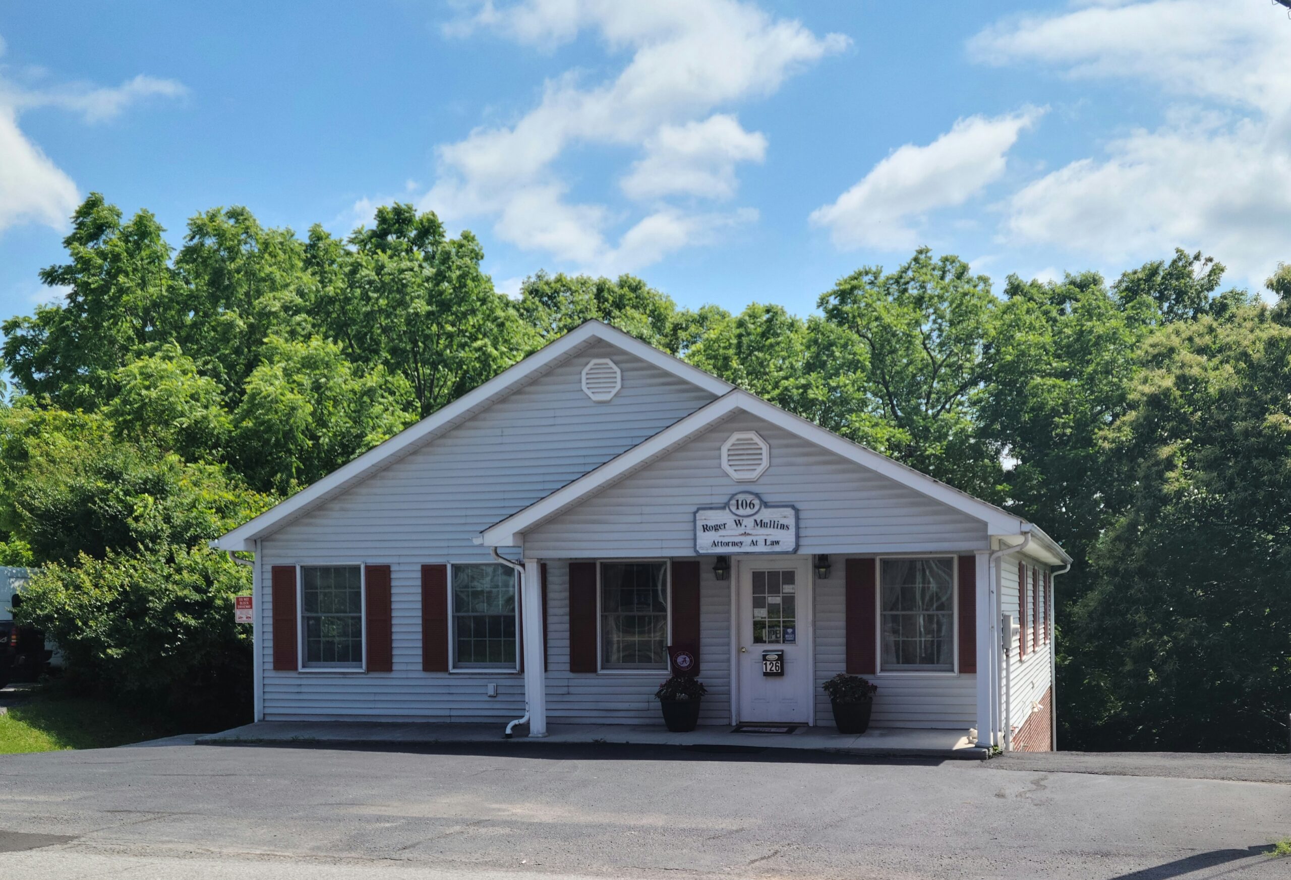 Roger w Mullins PLLC in Tazewell, VA (2)