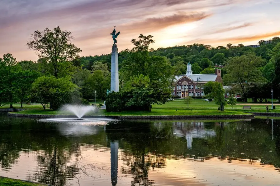 United Luxury Properties - Will Helfricht, REALTOR® - Living in North Jersey Team in Fair Lawn, NJ (4)