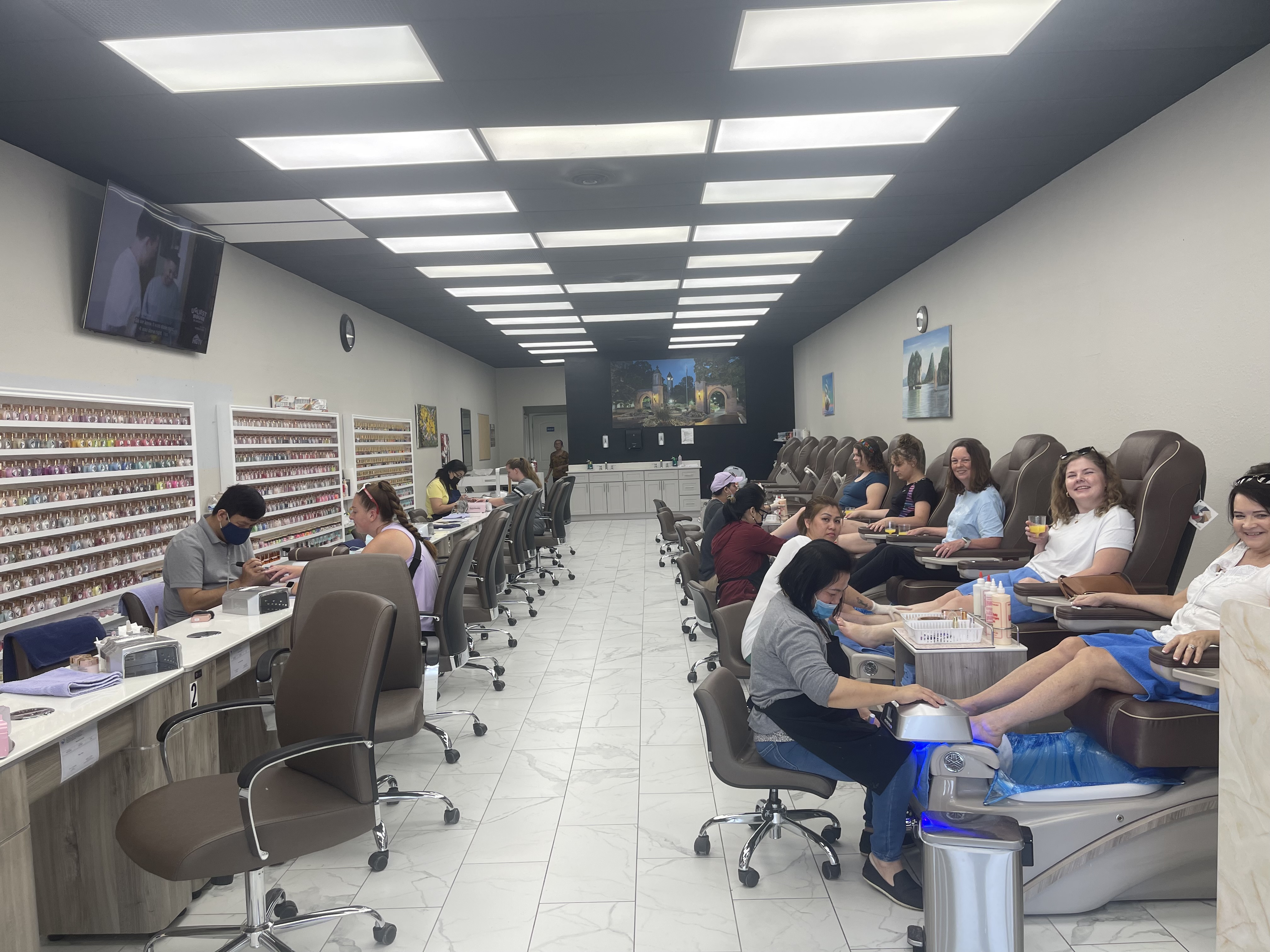 Nail World LK LLC Bloomington in Bloomington, IN (3)