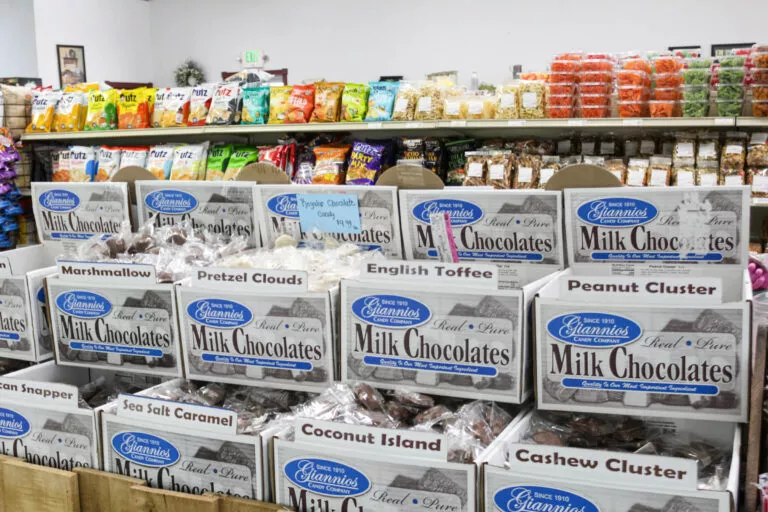 Dutch Pantry (Bulk Foods, Bakery, Deli, Made-to-Order Sandwiches) in Odon, IN (3)