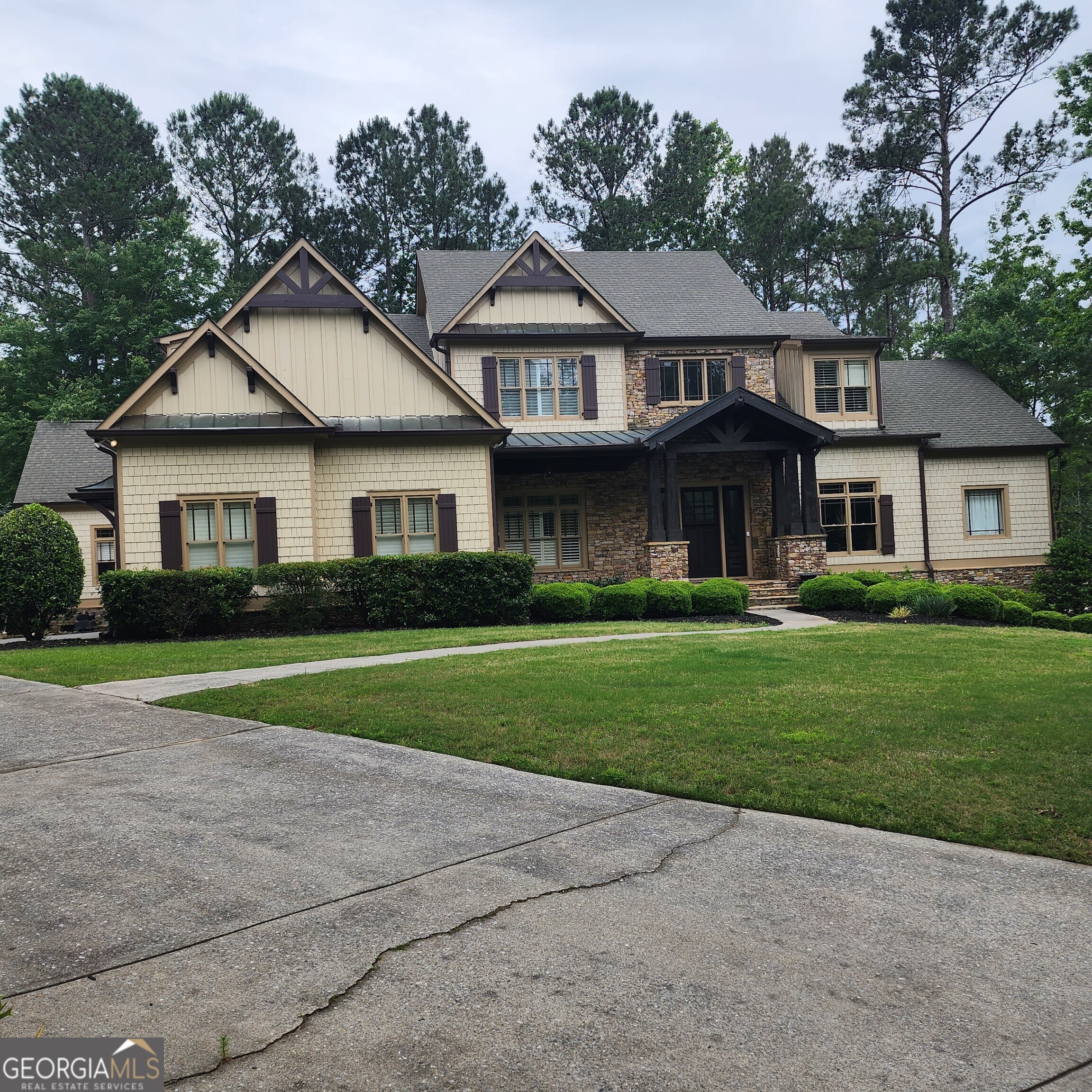 Nidia Guzman – Realtor | Real Estate Services in Norcross, GA