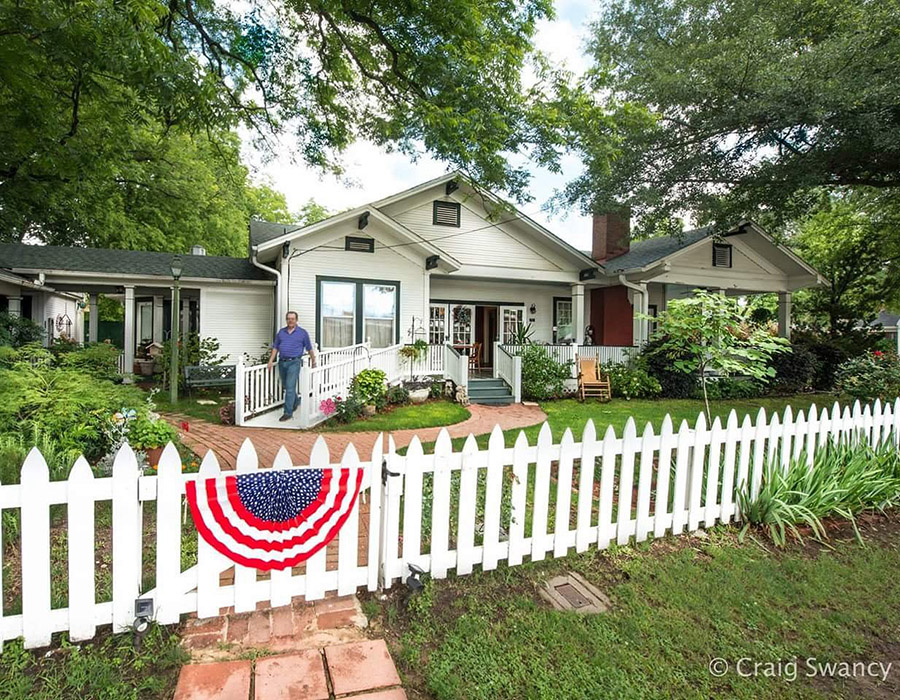 Carriage House Bed & Breakfast in Jefferson, TX (2)