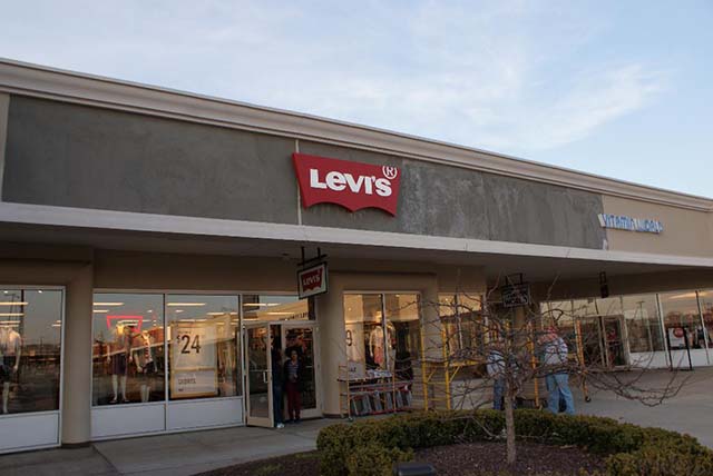 Levi’s Outlet Store in Pleasant Prairie, WI