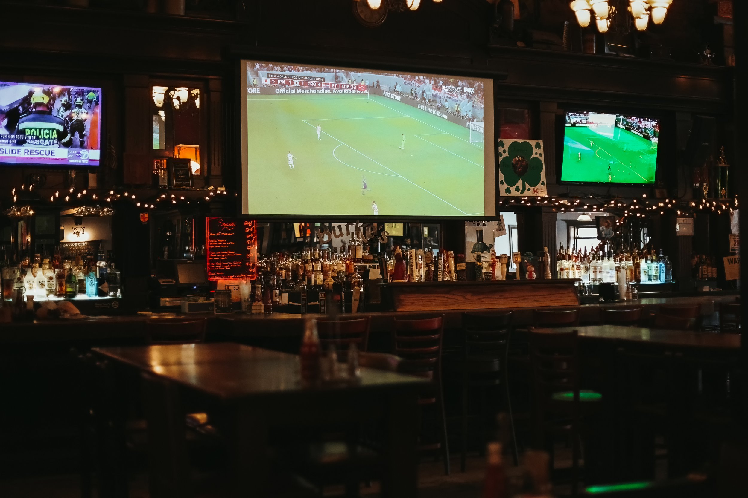 Burkes Restaurant and Bar in Yonkers, NY (3)