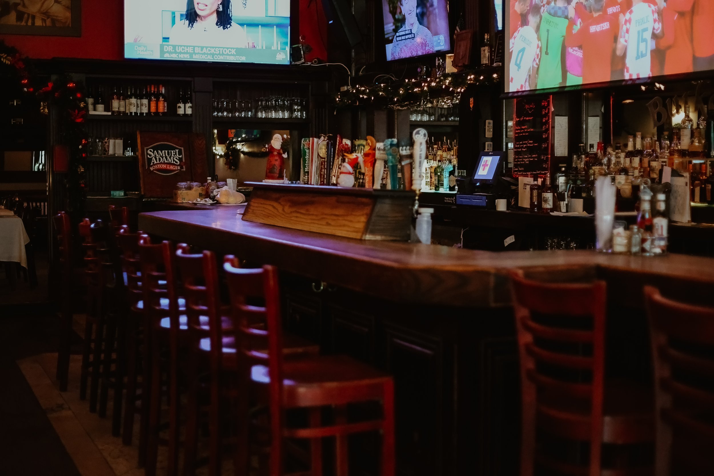 Burkes Restaurant and Bar in Yonkers, NY (4)