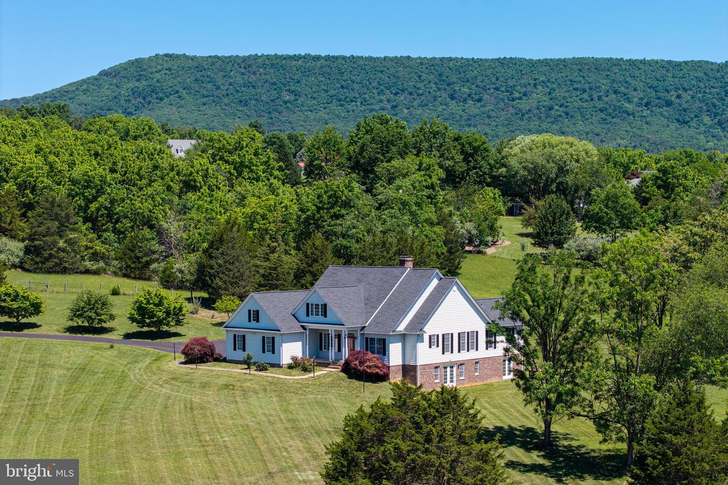 Allie F Coffey, Realtor in Woodstock, VA