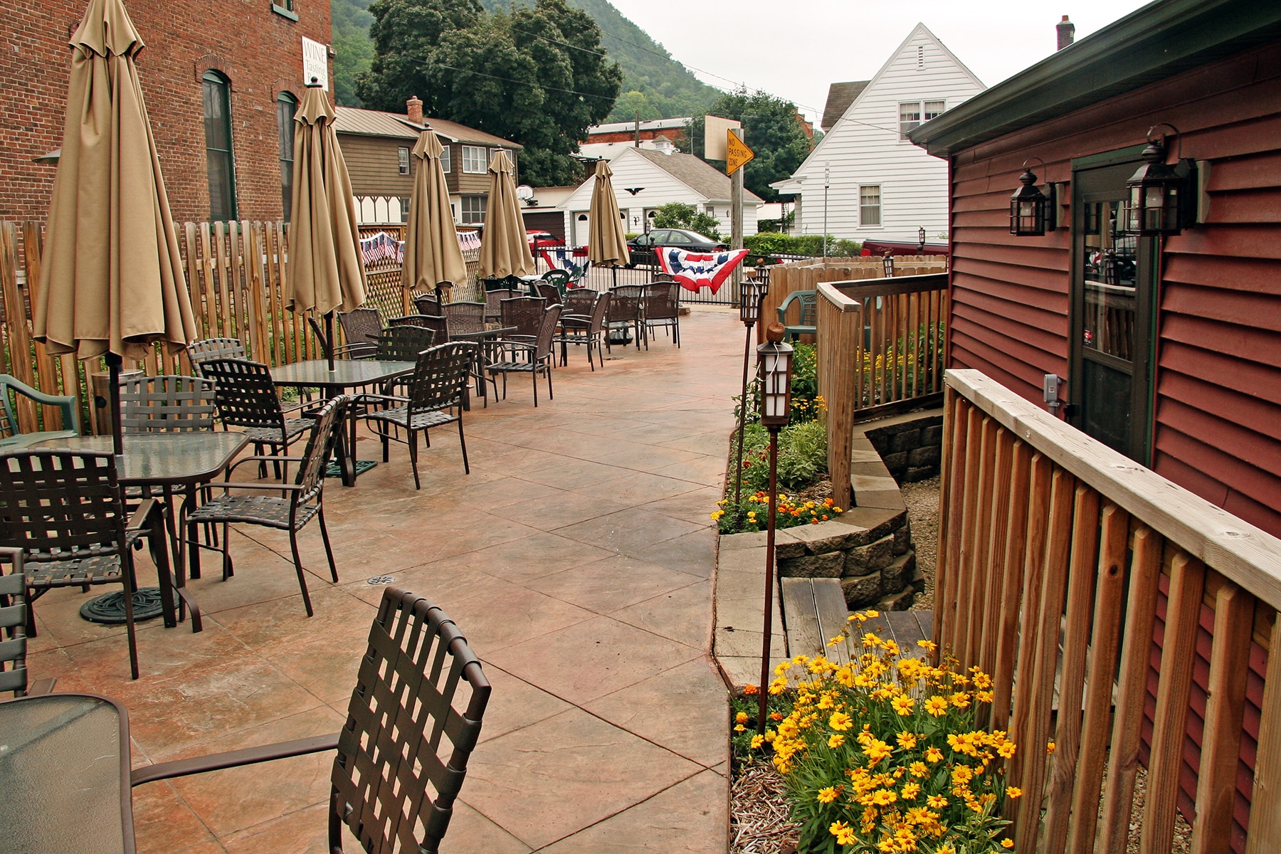 The Golden Frog in Fountain City, WI