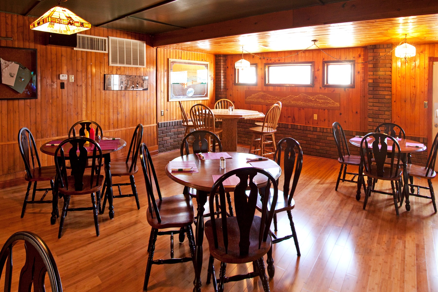 The Golden Frog in Fountain City, WI (4)