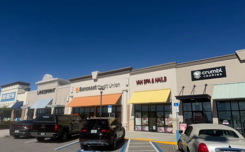 Van Spa & Nails in Lakeland, FL (4)