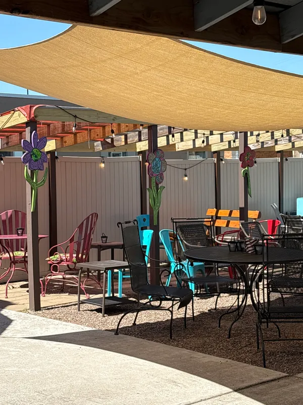 White Dog, Local Green Bay Eatery in Green Bay, WI (5)
