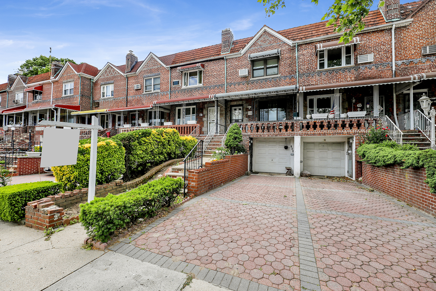 Lana Headley - Brooklyn Real Estate in Howard Beach, NY (3)