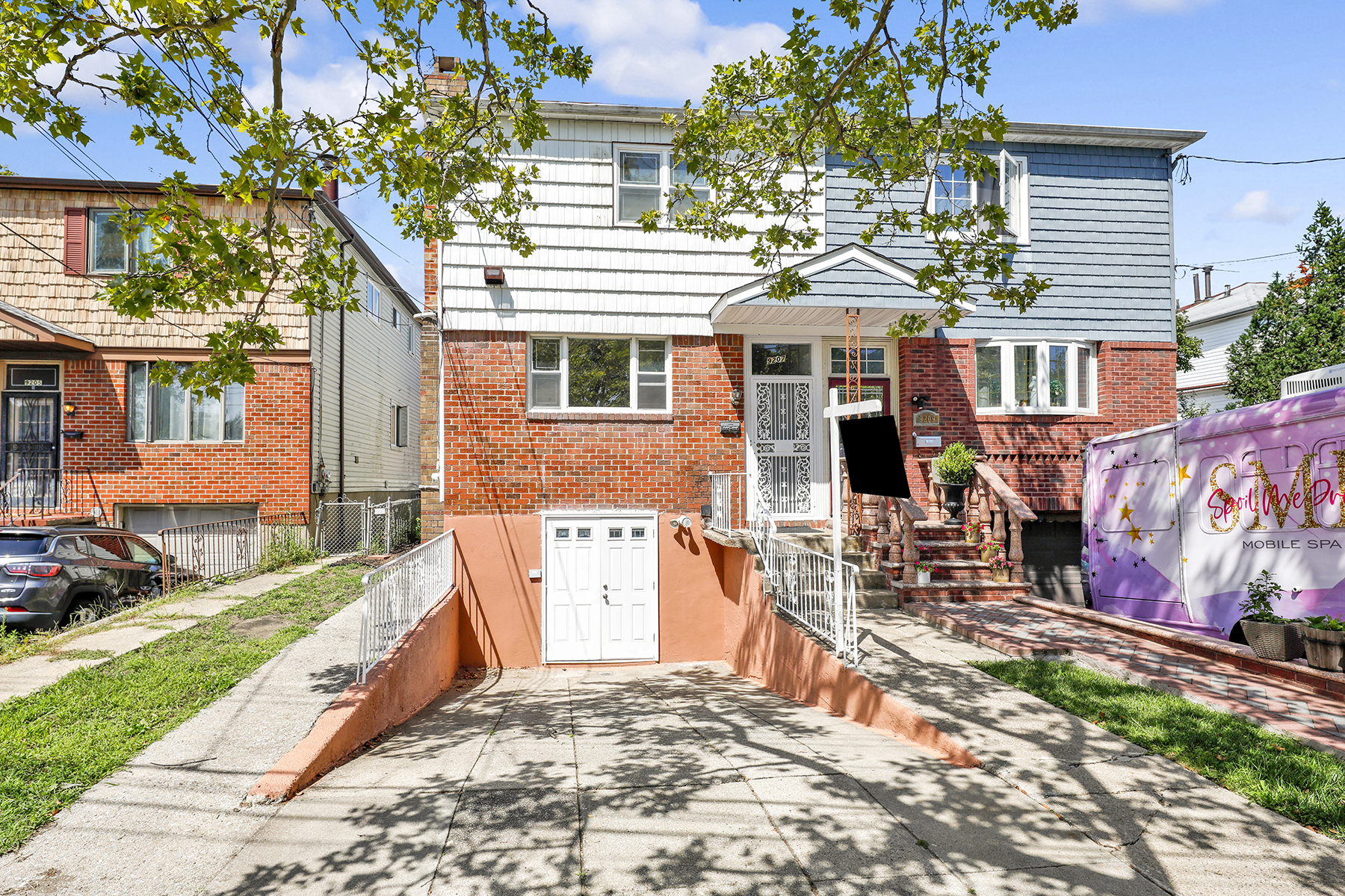 Lana Headley - Brooklyn Real Estate in Howard Beach, NY (4)
