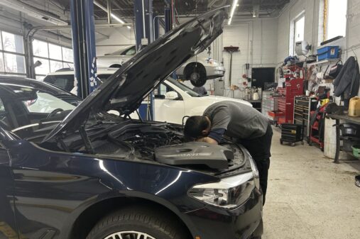 Buffalo Grove Auto Center in Buffalo Grove, IL (4)