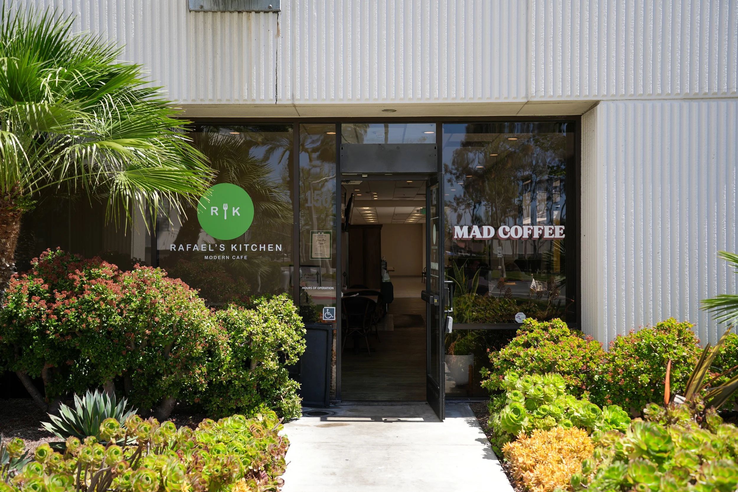 Rafael's Kitchen & Mad Coffee in Santa Ana, CA (3)