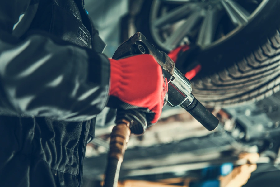 Buenrostro Tires & Auto Repair in Bellflower, CA (4)