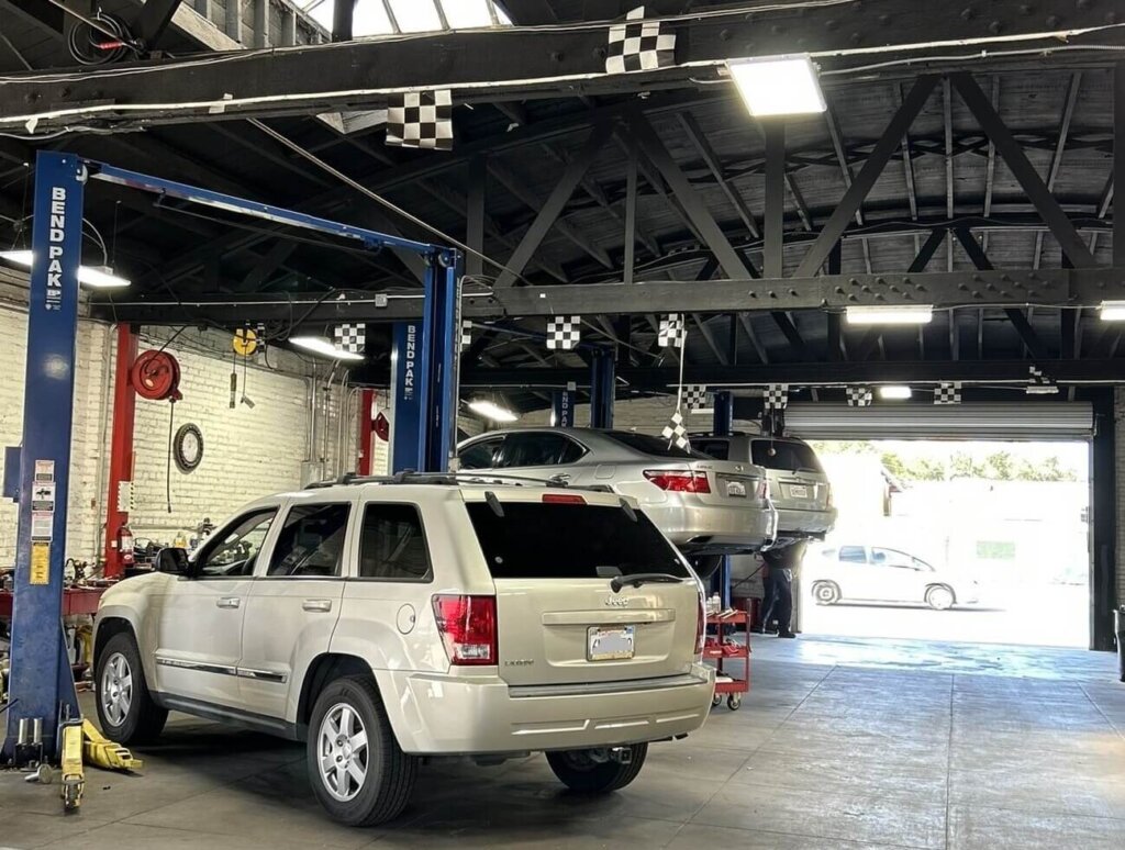 Accurate Autoworks in Pasadena, CA (4)