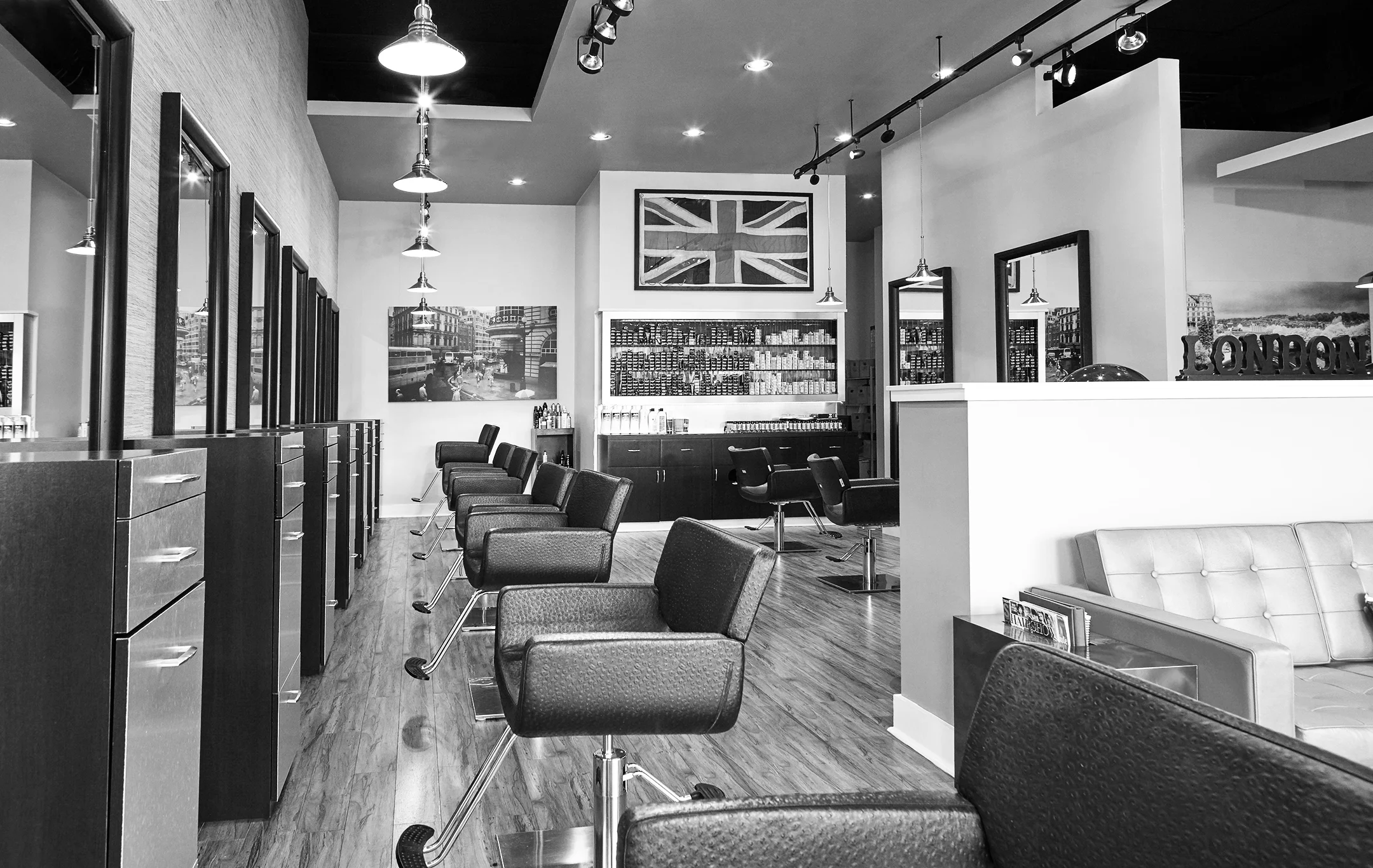 London Looks Hair Design in St. Augustine, FL