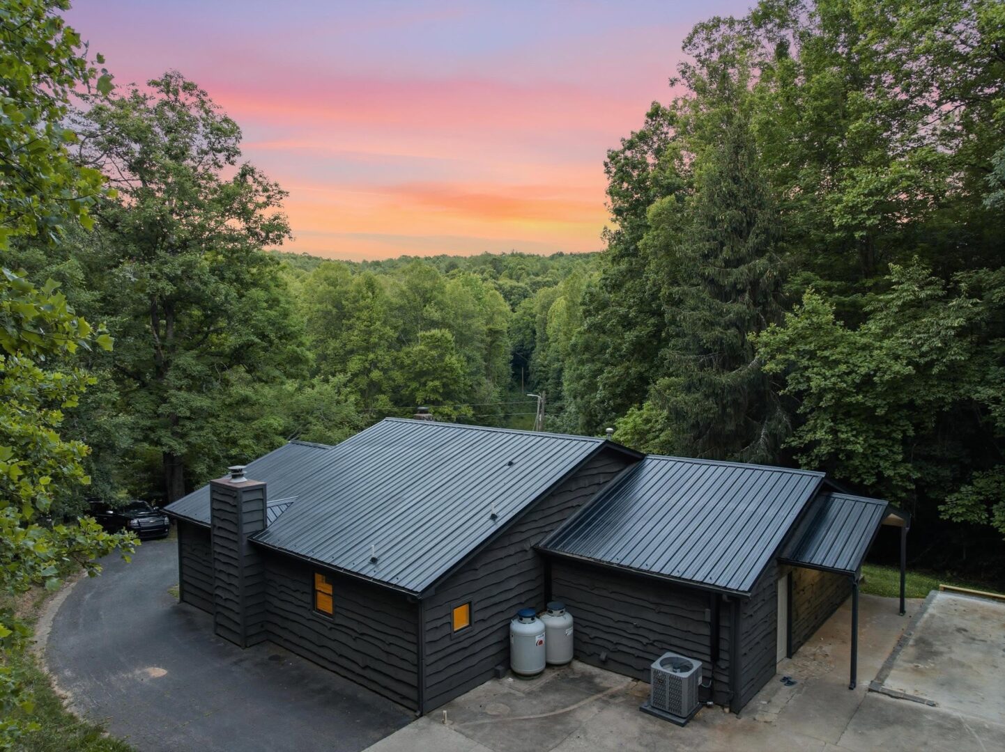 Walker Real Estate Service, LLC in Lenoir, NC