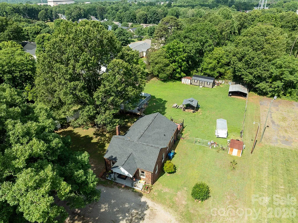 Walker Real Estate Service, LLC in Lenoir, NC (2)