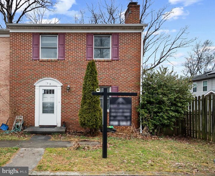Sharon Daniels - Team Daniels - VA and WV Real Estate with Coldwell Banker Premier in Front Royal, VA (3)