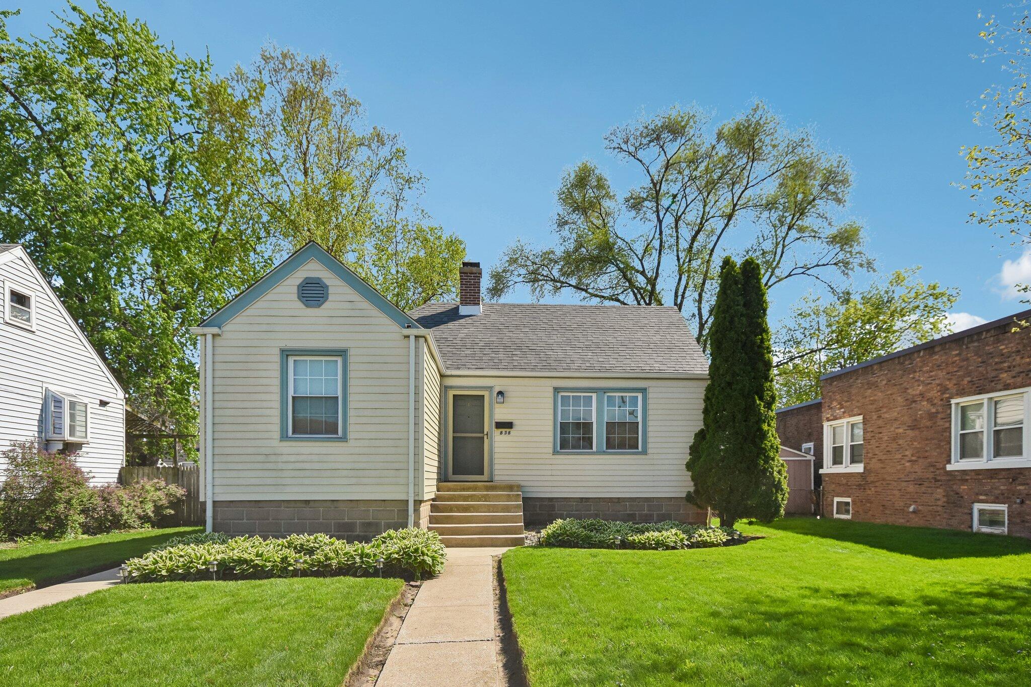 Team Hernandez | Best Realtors in Northwest Indiana in St John, IN (3)