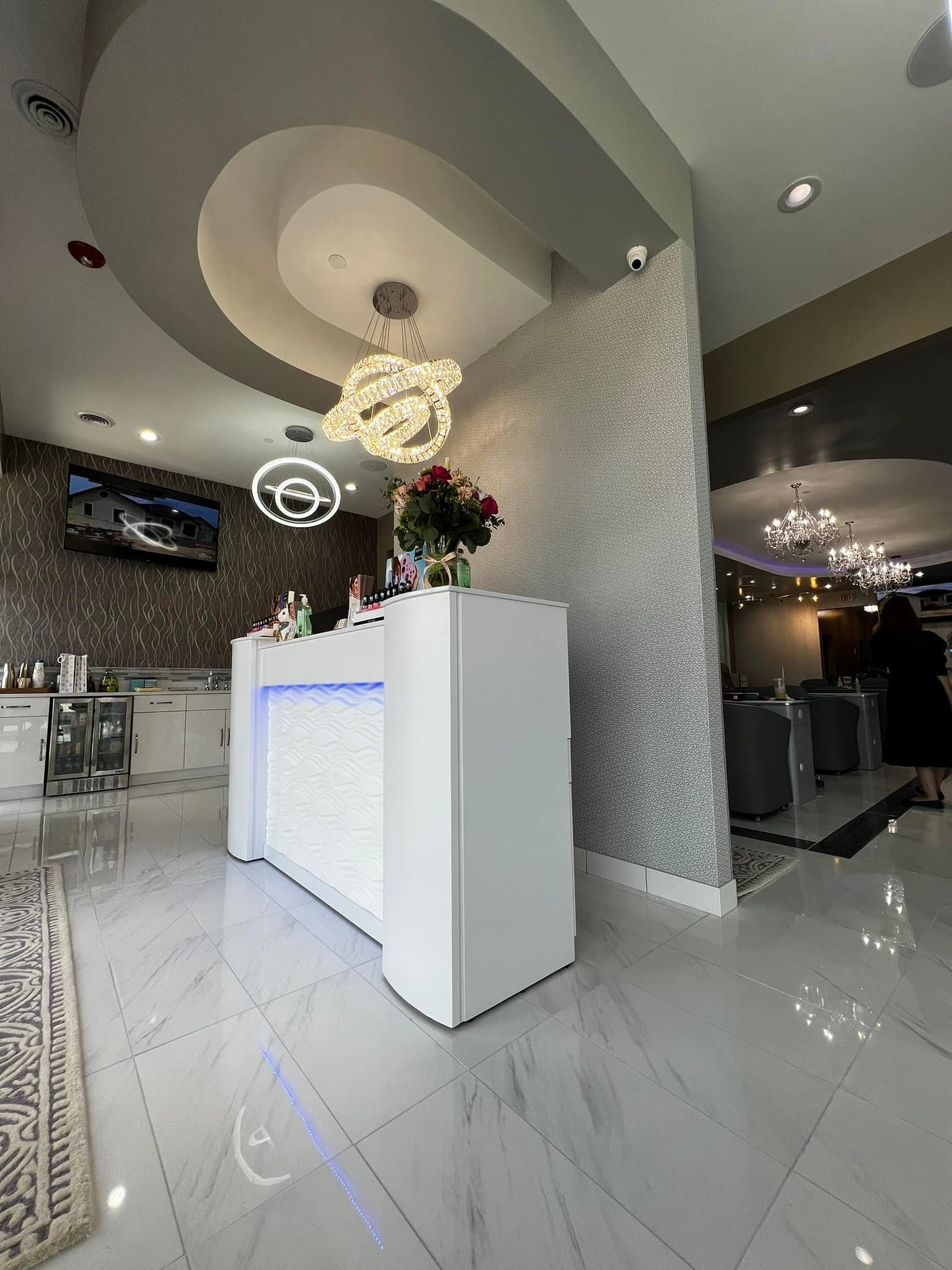 Mirage Nail Spa in Elmhurst, IL