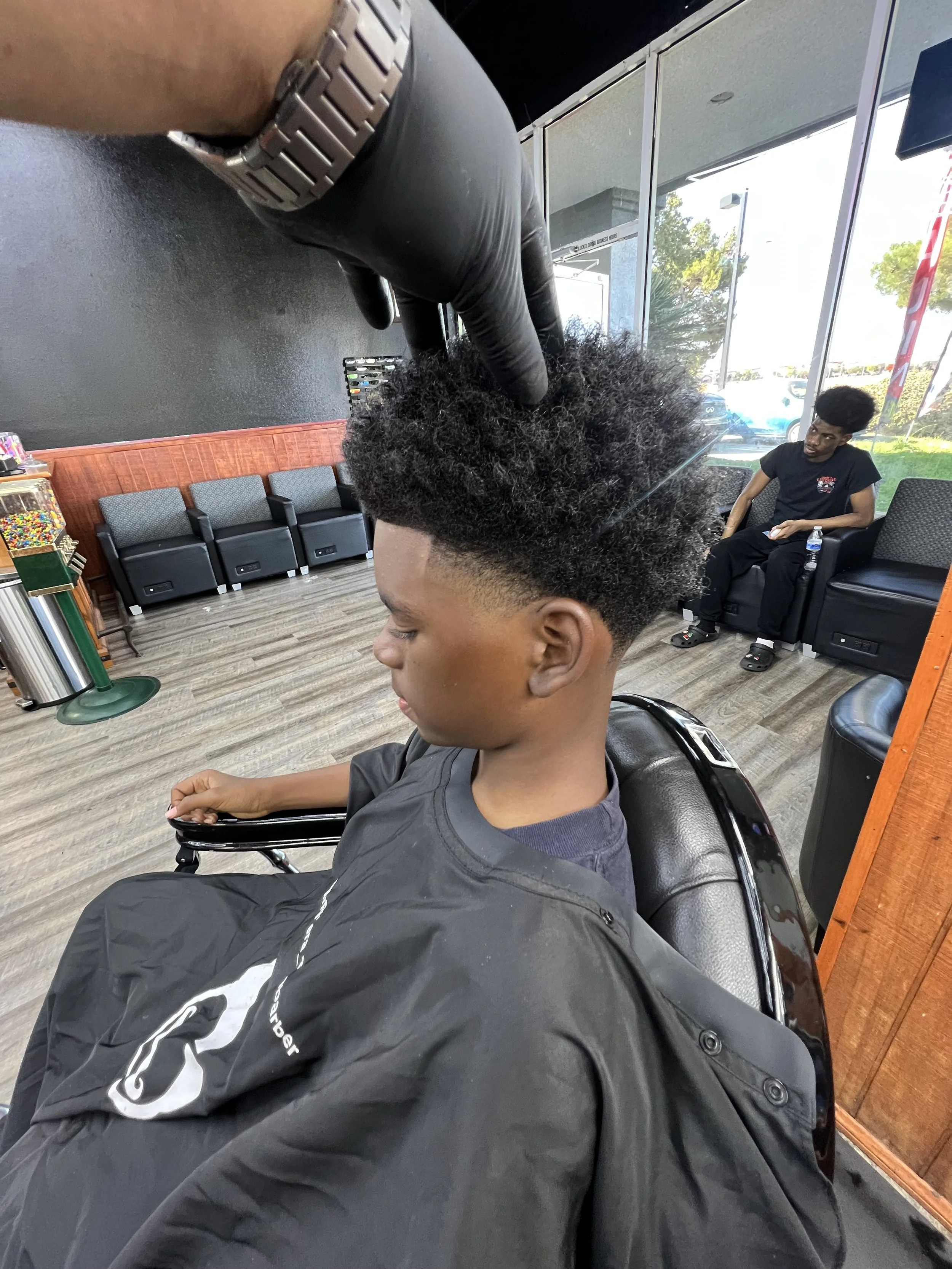 M&J Barbershop VIP in Palmdale, CA (2)