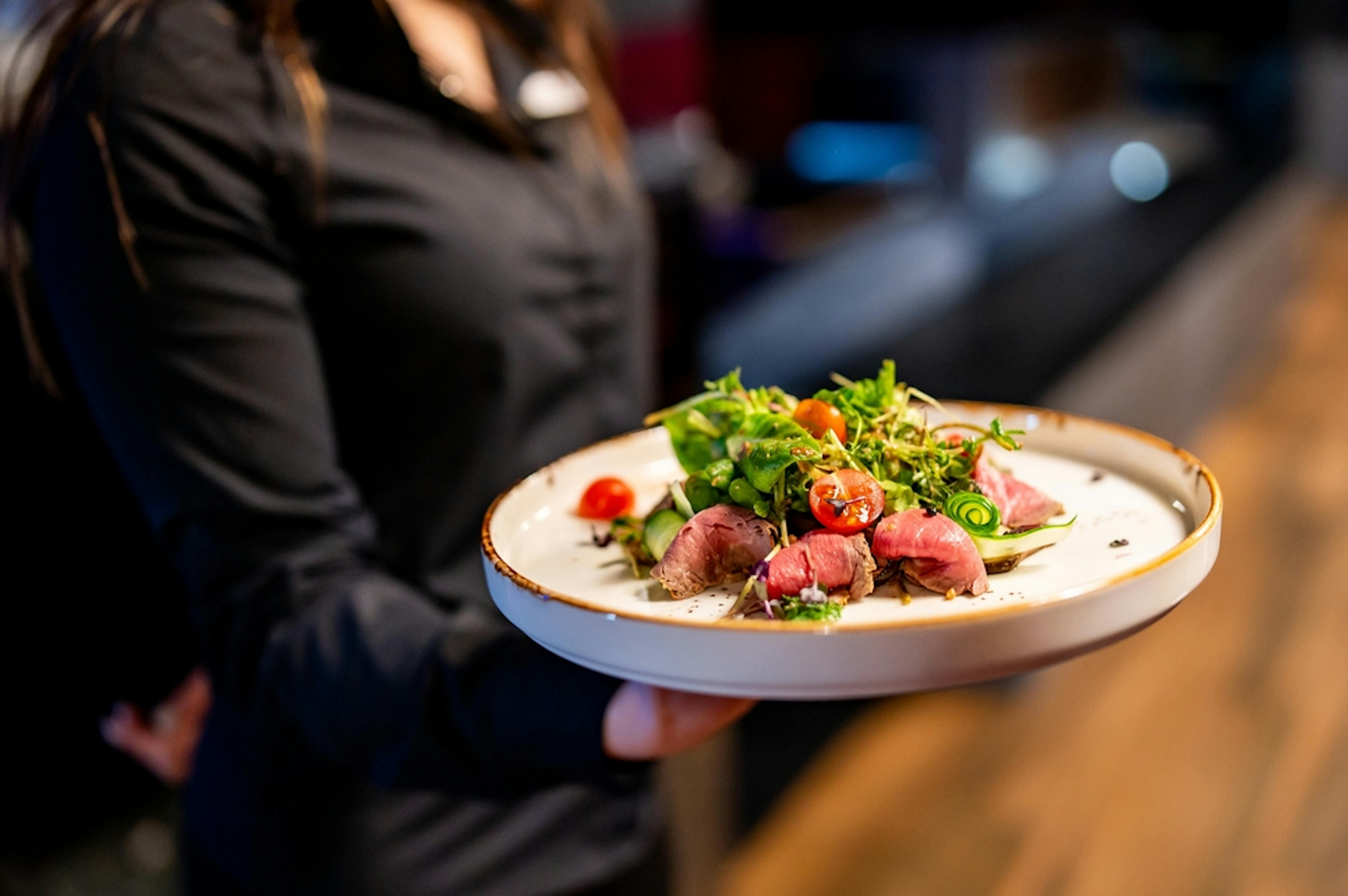100 Steps Kitchen + Raw Bar in Cranford, NJ