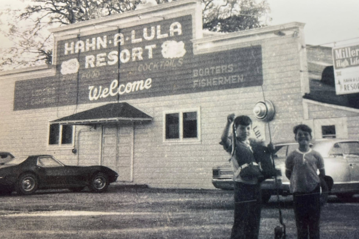 Hahn-a-Lula Resort in Fremont, WI (3)