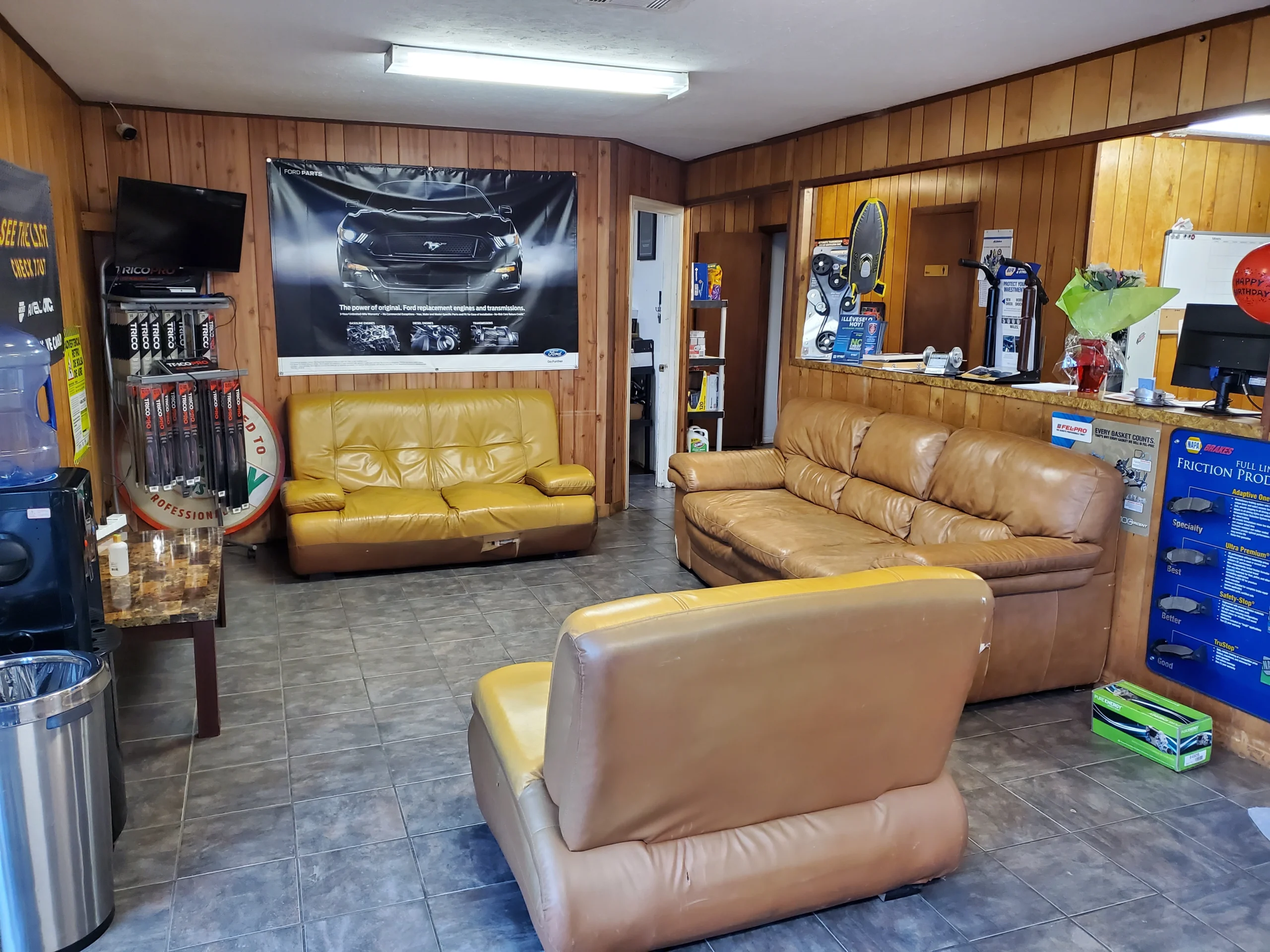 Apex Auto Tech in Pasadena, TX