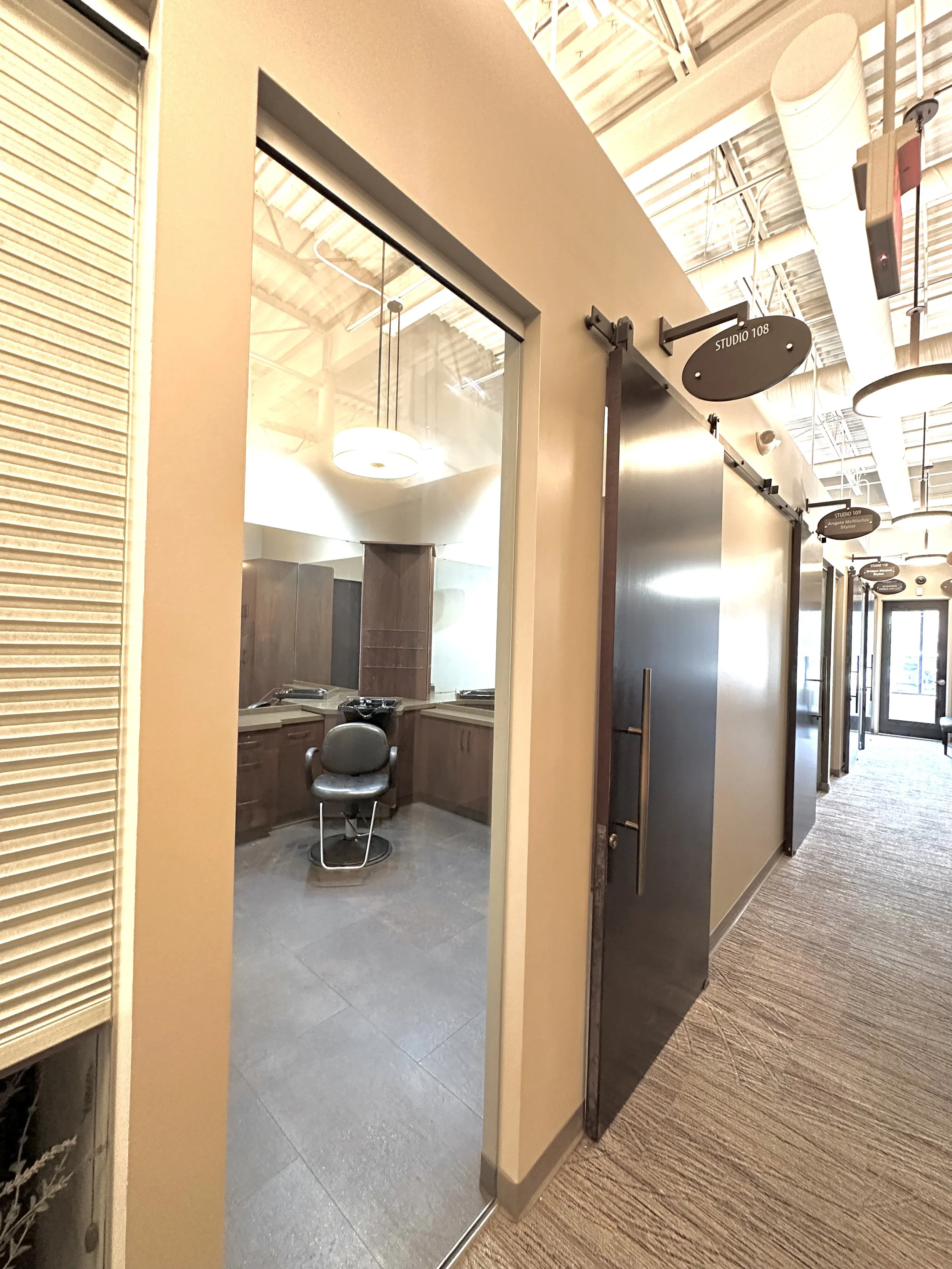Select Salon Studios in Maumee, OH (3)