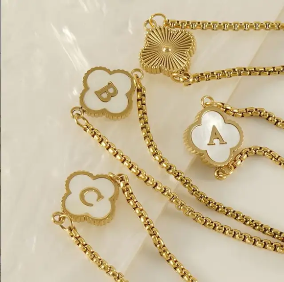 Nkadi Fashion Jewelry Vending Machine in Midland, TX (4)
