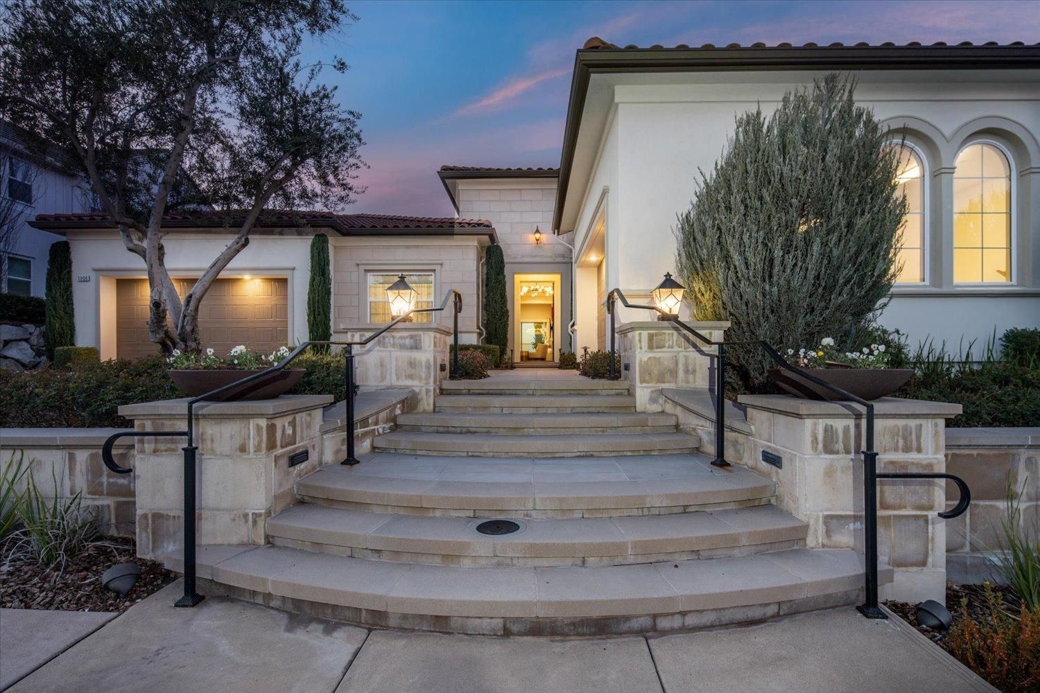 Stephanie Barden - Selling Sacramento in Sacramento, CA (3)