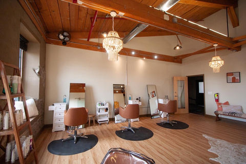 The Lightroom Salon & Co in Bristol, PA (2)