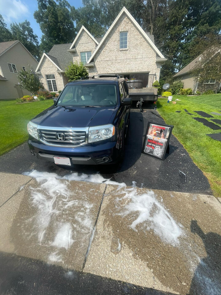 R&C Mobile Detailing Service in Toledo, OH