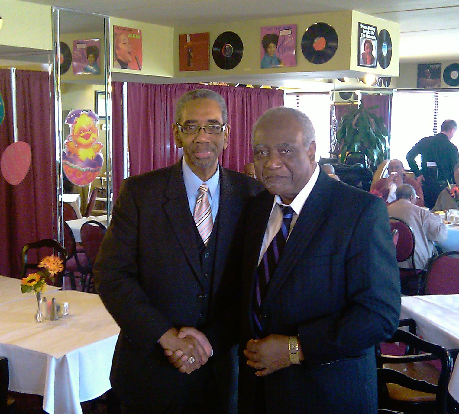 Pearl's Place Restaurant in Chicago, IL (6)