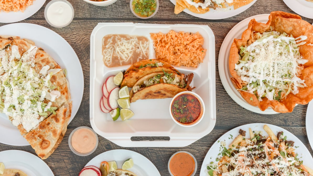 Birria Tacos El Mariachi in Oroville, CA (2)