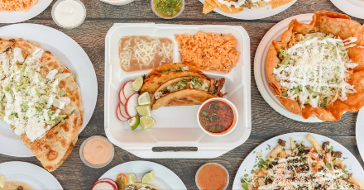 Birria Tacos El Mariachi in Oroville, CA (3)
