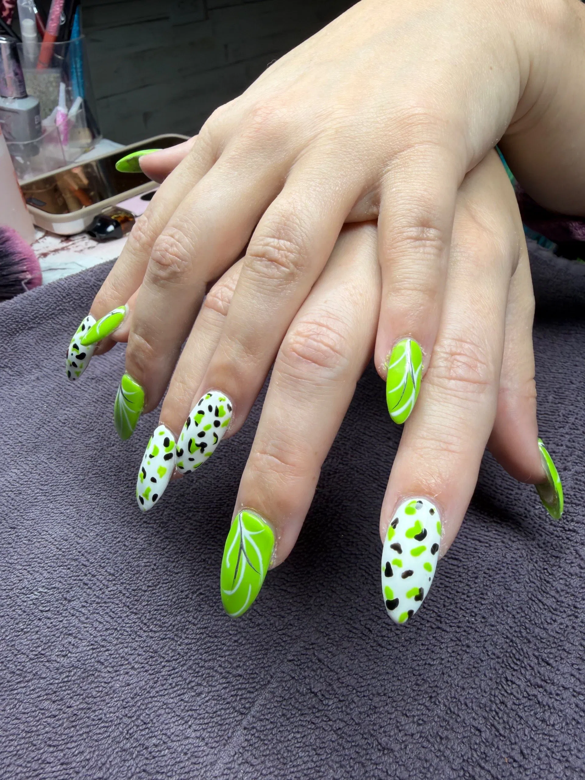Z Nail Salon in Lawrenceburg, IN