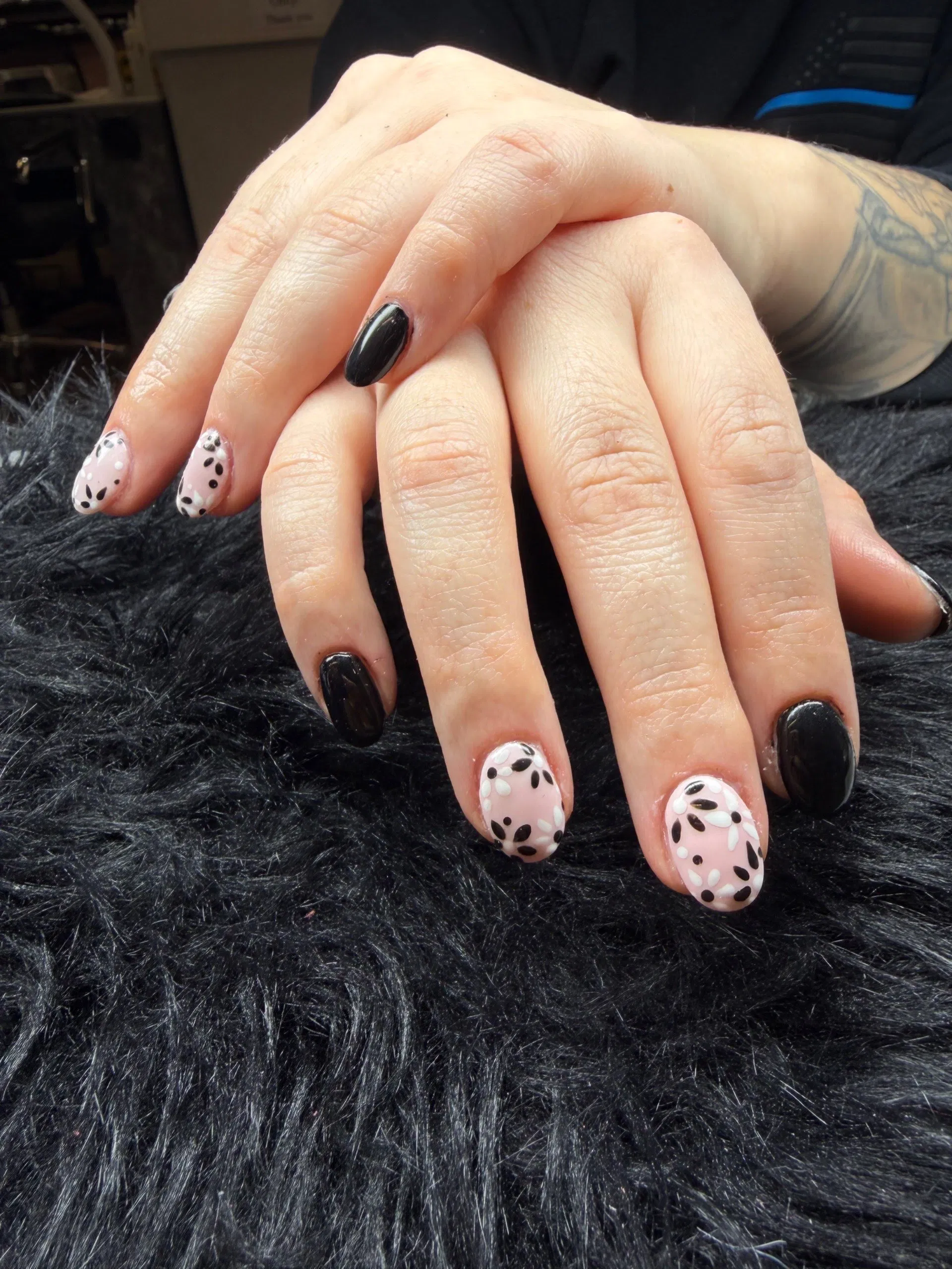 Z Nail Salon in Lawrenceburg, IN (2)