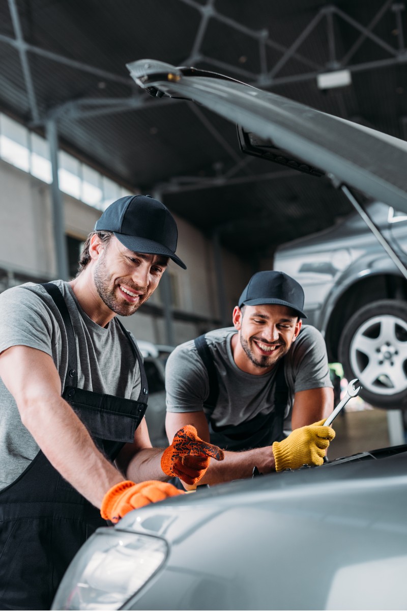 Stone City Service & Collision Center, L.L.C. in Bedford, IN (6)