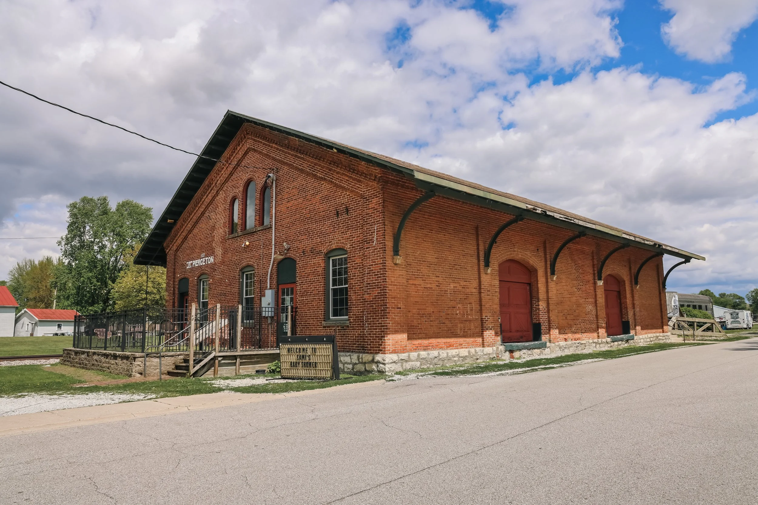 The 3863 in Pierceton, IN (3)